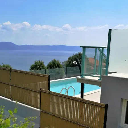 Vila Spacious In Labin With Swimming Pool